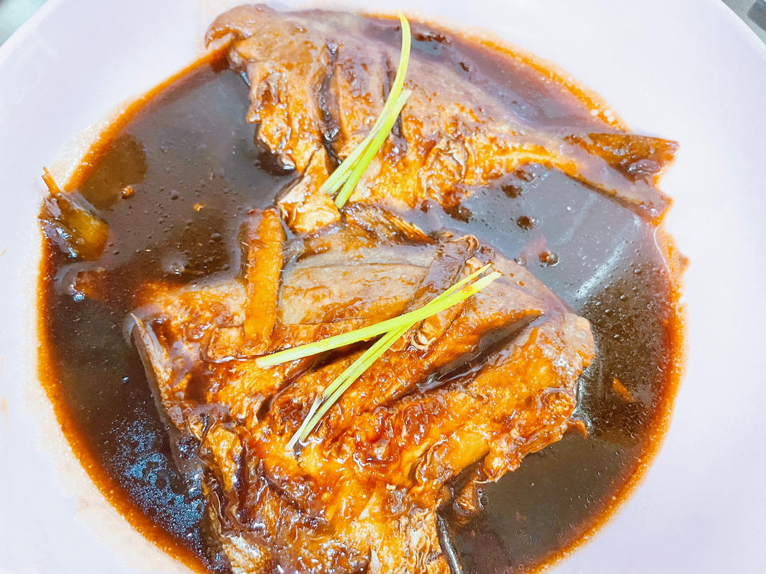 【家常菜】上海红烧鲳鱼