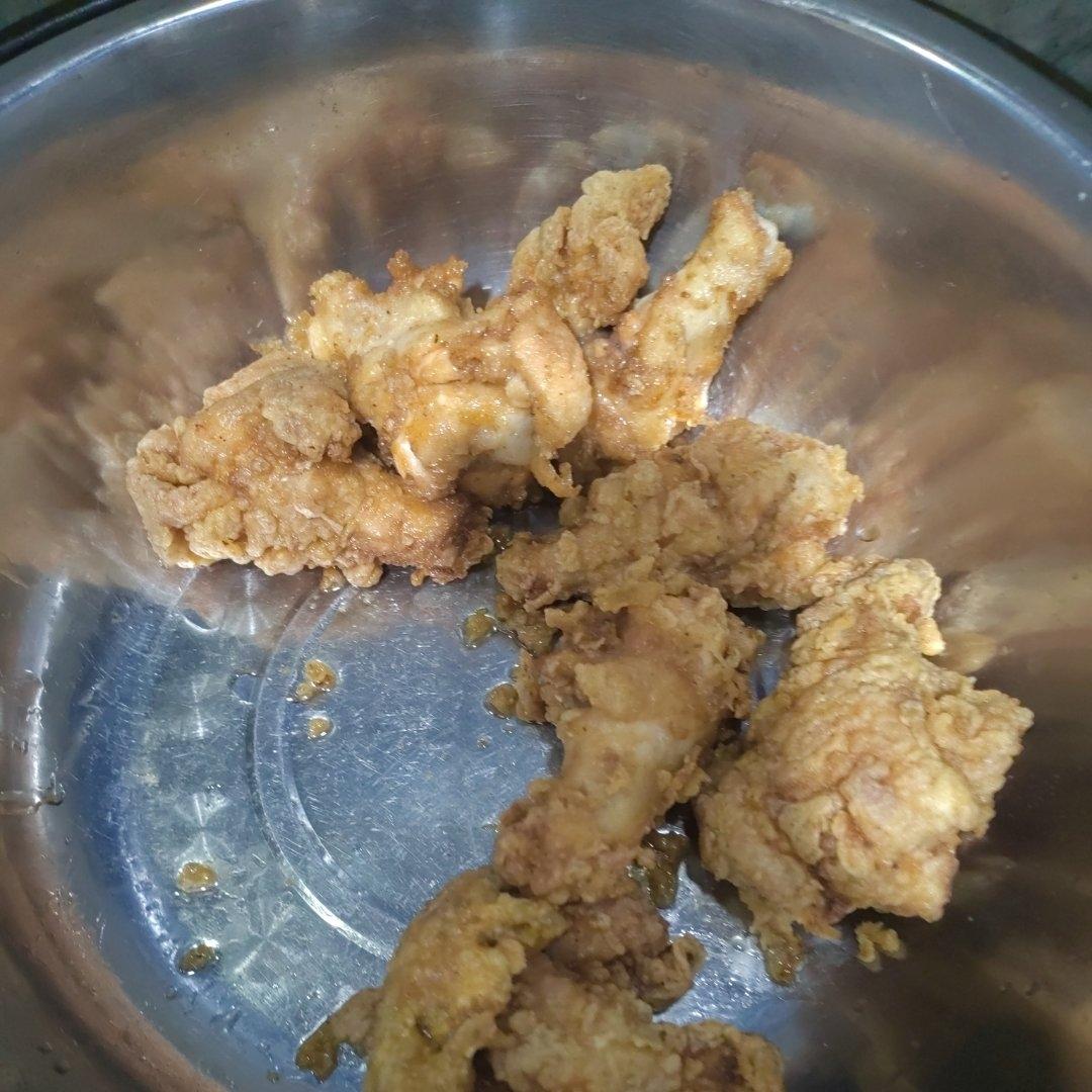 不用炸鸡粉也可以炸出酥脆炸鸡腿