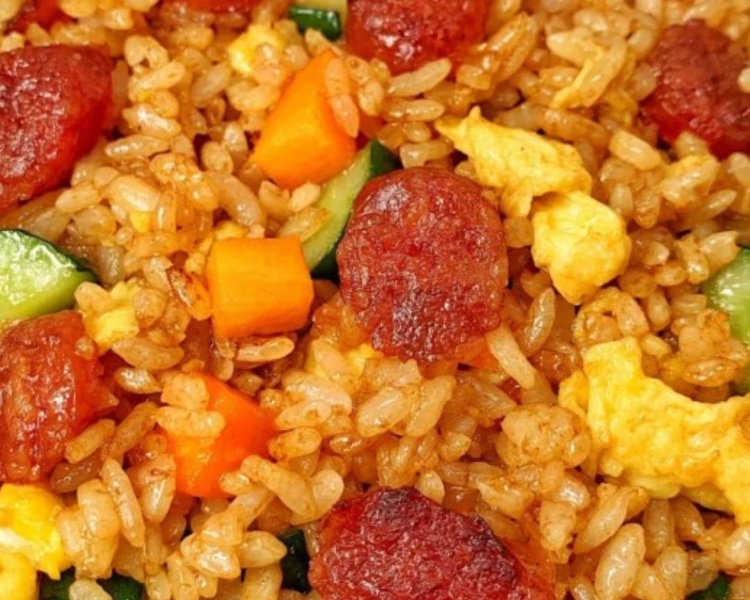 腊肠炒饭