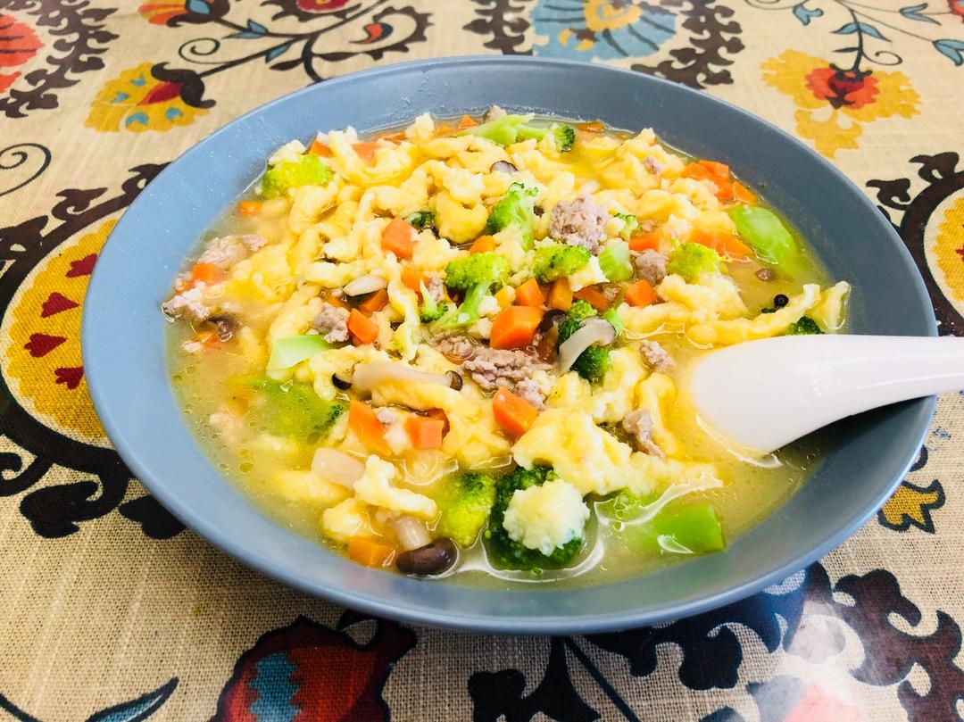 泺小淇做的蔬菜面疙瘩