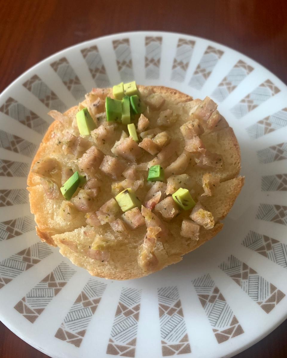 快手宝宝早餐～！过敏宝宝最爱小小蜂蜜鸡肉面包塔🍞