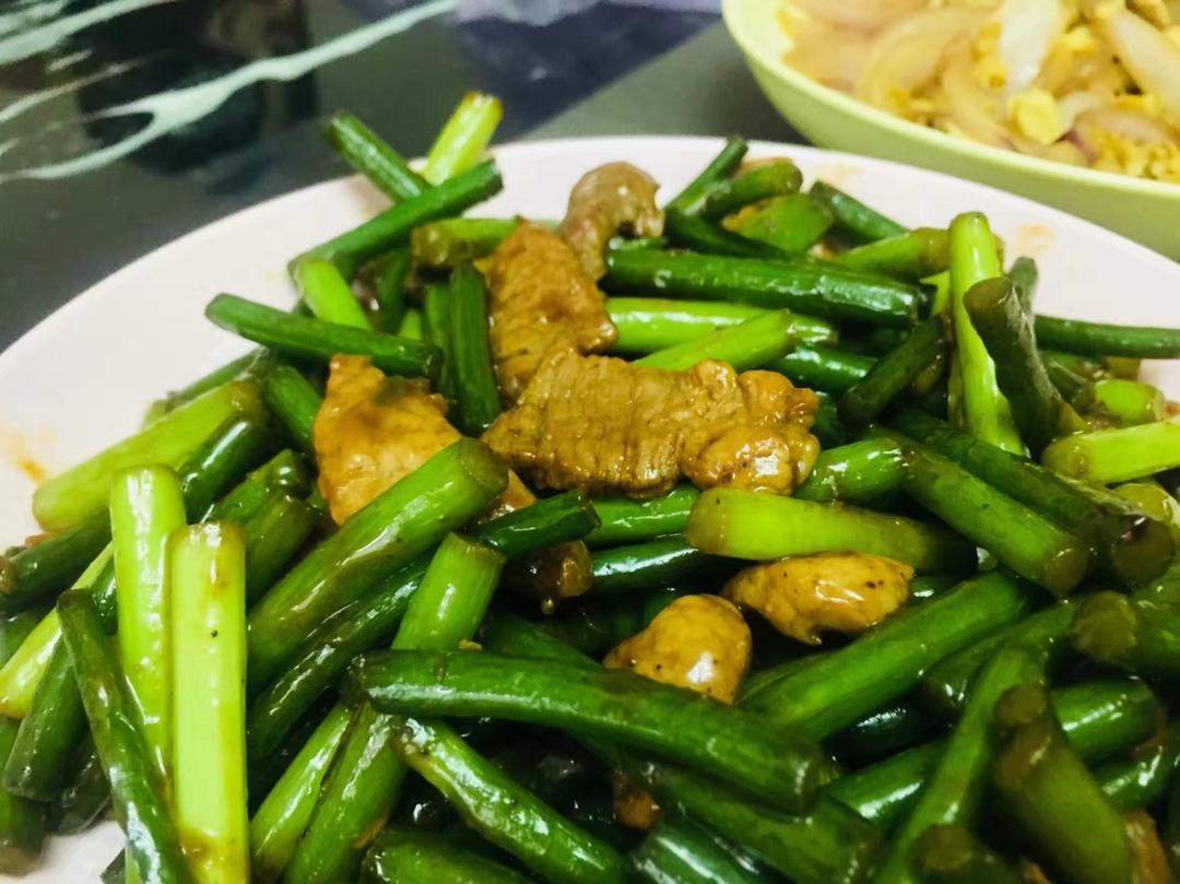 蒜薹炒肉丝