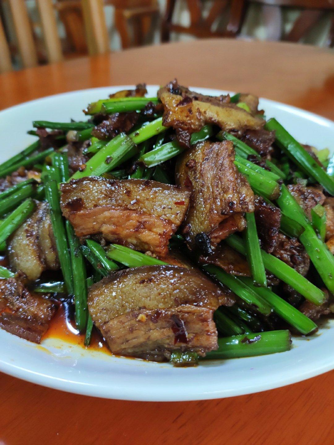 年夜饭必做-蒜苗回锅肉