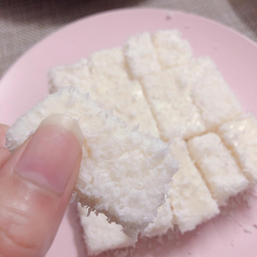 太棒啦！1个方子，做出2道口味一流的甜品！——椰奶小方&炸鲜奶