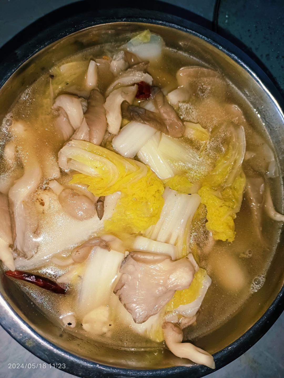 白菜菌菇汤