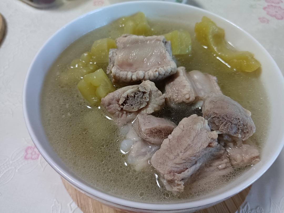 简单易学降火排骨苦瓜汤的做法