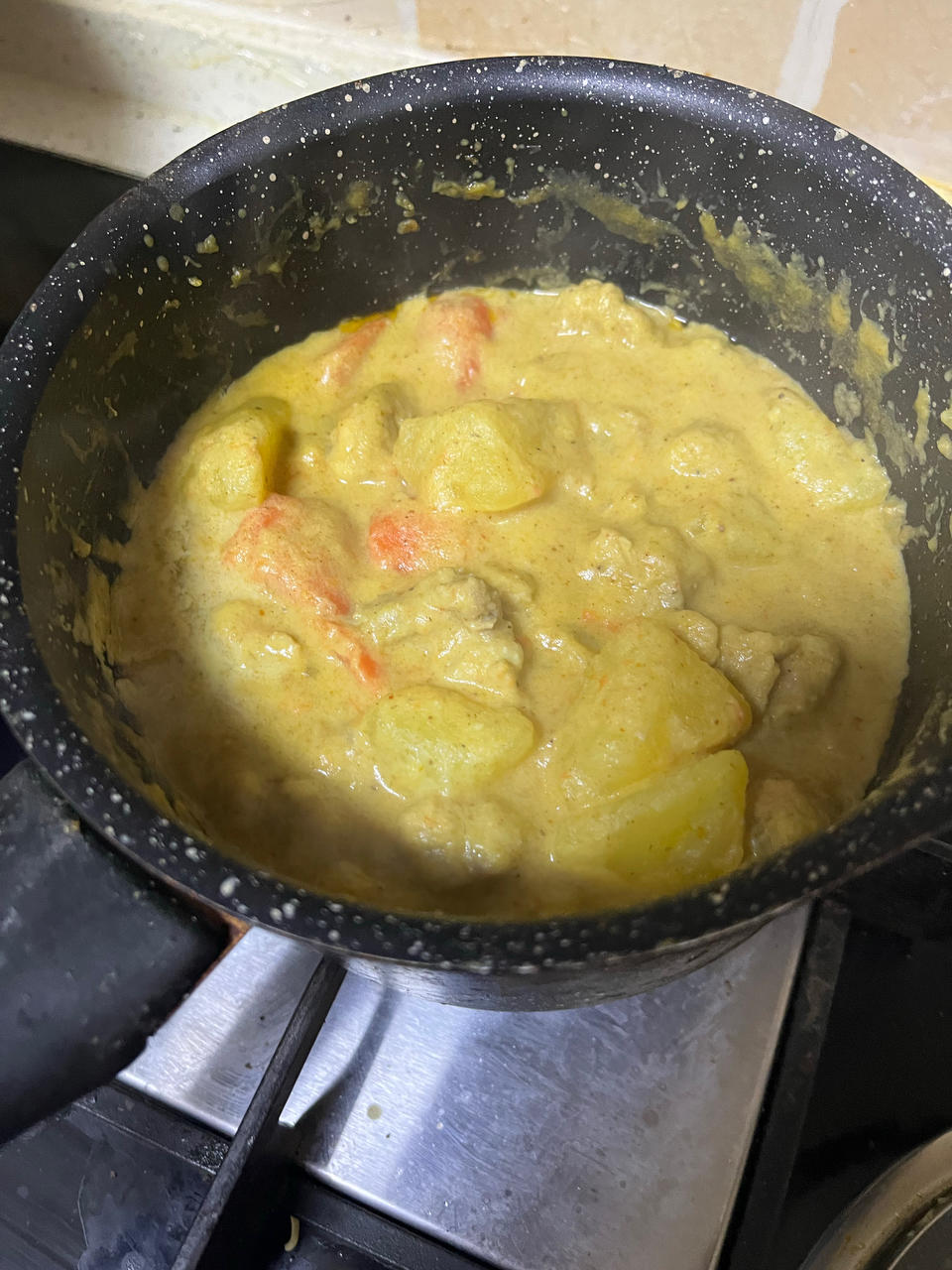 风味浓郁的泰式咖喱鸡