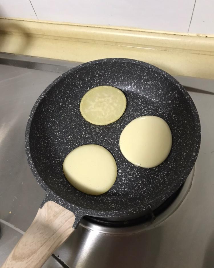 宝宝辅食【香蕉松饼】