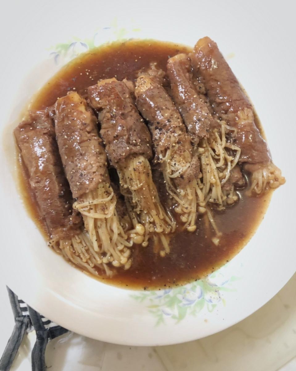 黑椒肥牛金针菇卷