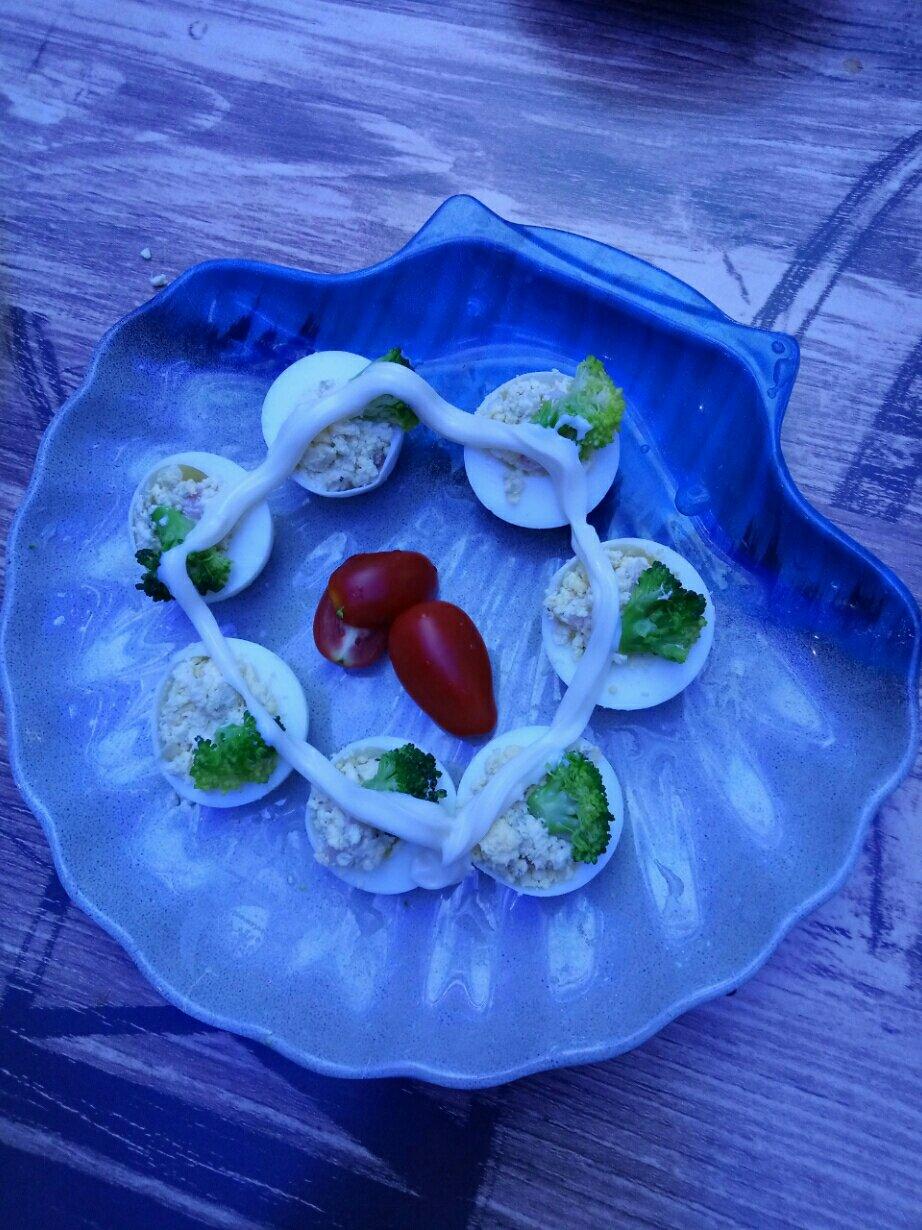 鸡蛋杯沙拉