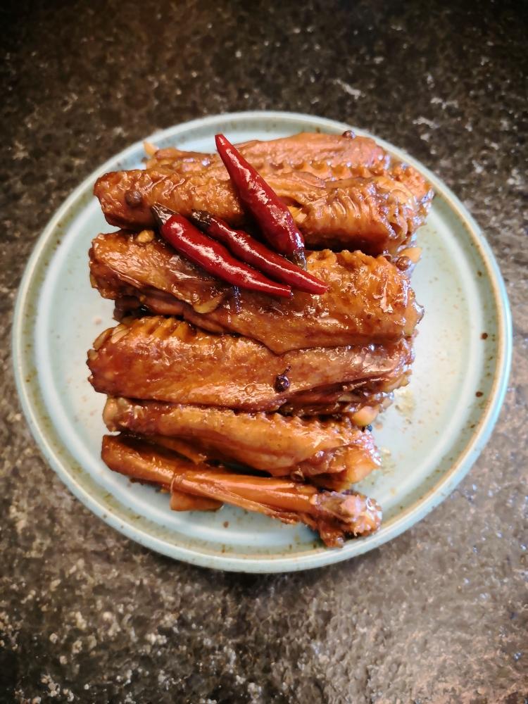 辣卤鸭翅的做法