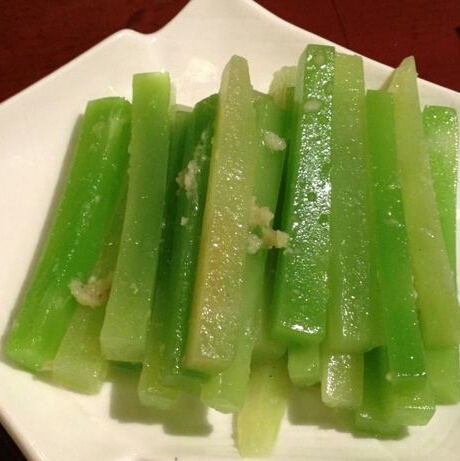 清炒莴笋丝