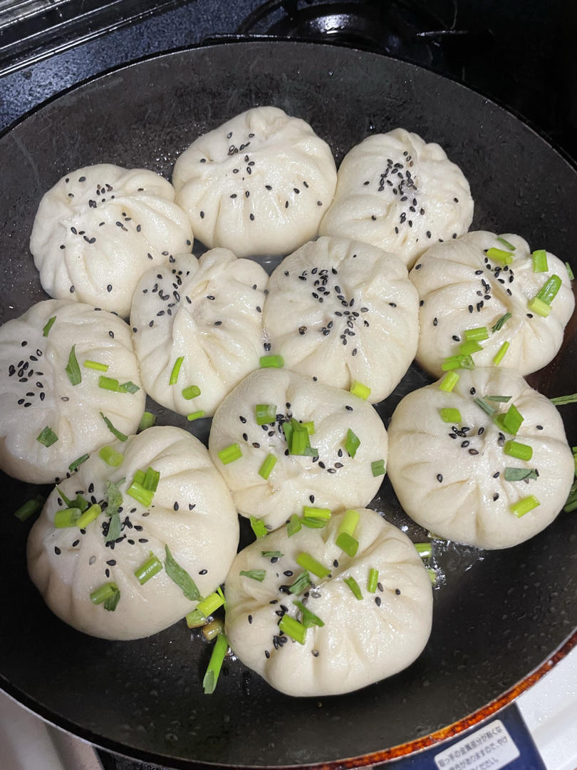 从业三十年师傅教-上海特色鲜肉生煎