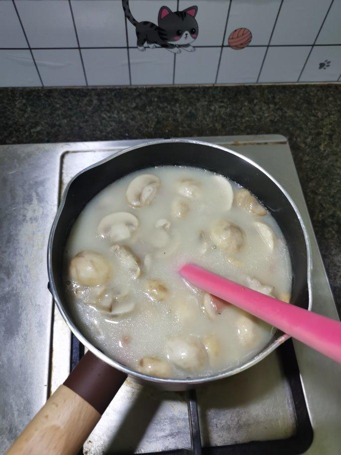 奶油蘑菇汤（完美比例版）