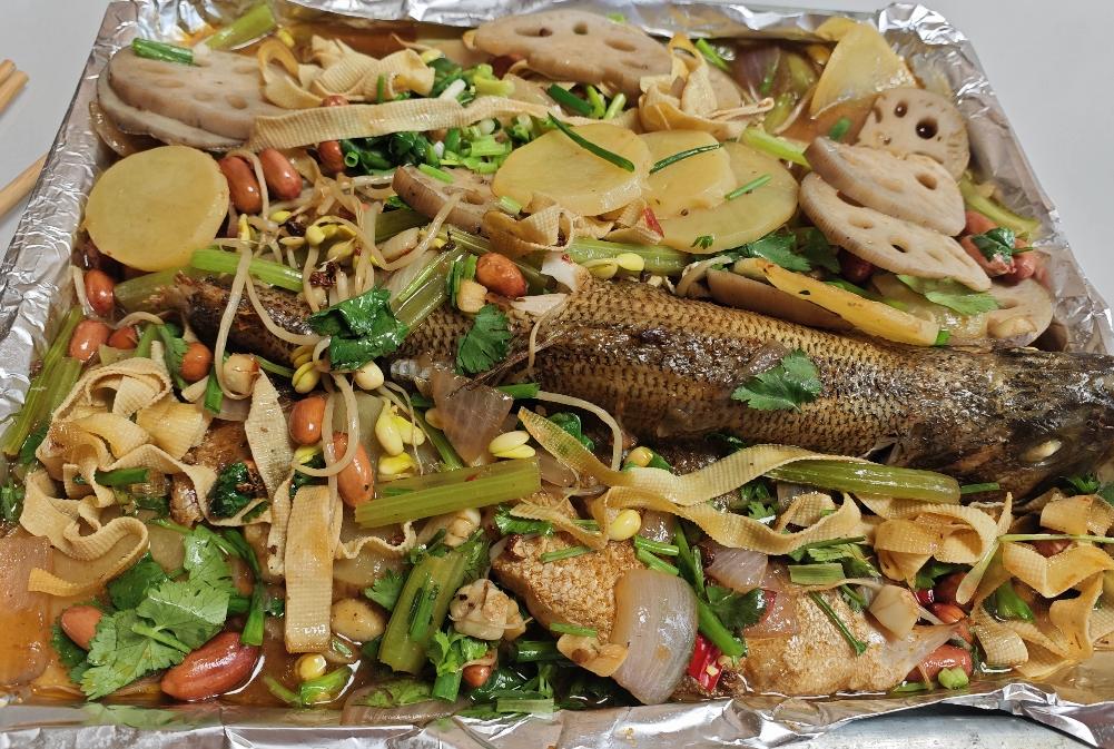 成本20元的烤鲈鱼——吃完再也不想去烤鱼店了