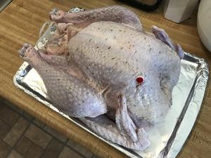 感恩节简易版烤火鸡的做法 步骤2