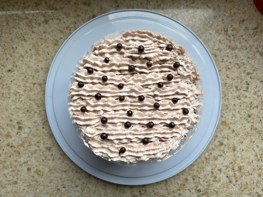 巧克力马斯卡彭脆珠冰淇淋盒子蛋糕