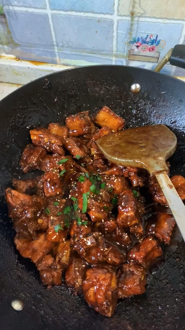 勾魂的拉丝糖醋排骨，吃完一定要吮指