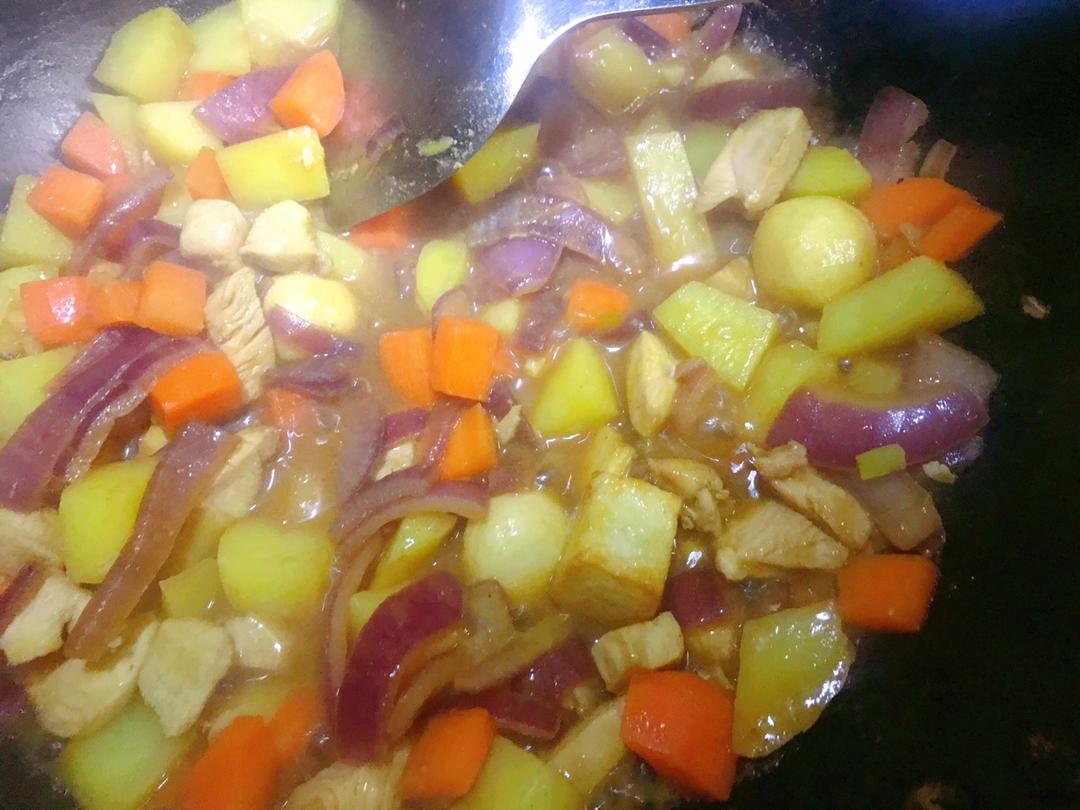 咖喱土豆鸡块