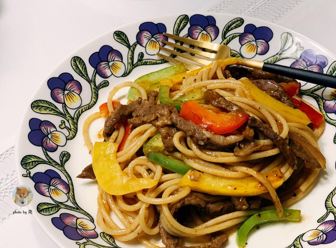 黑椒牛肉意面的做法