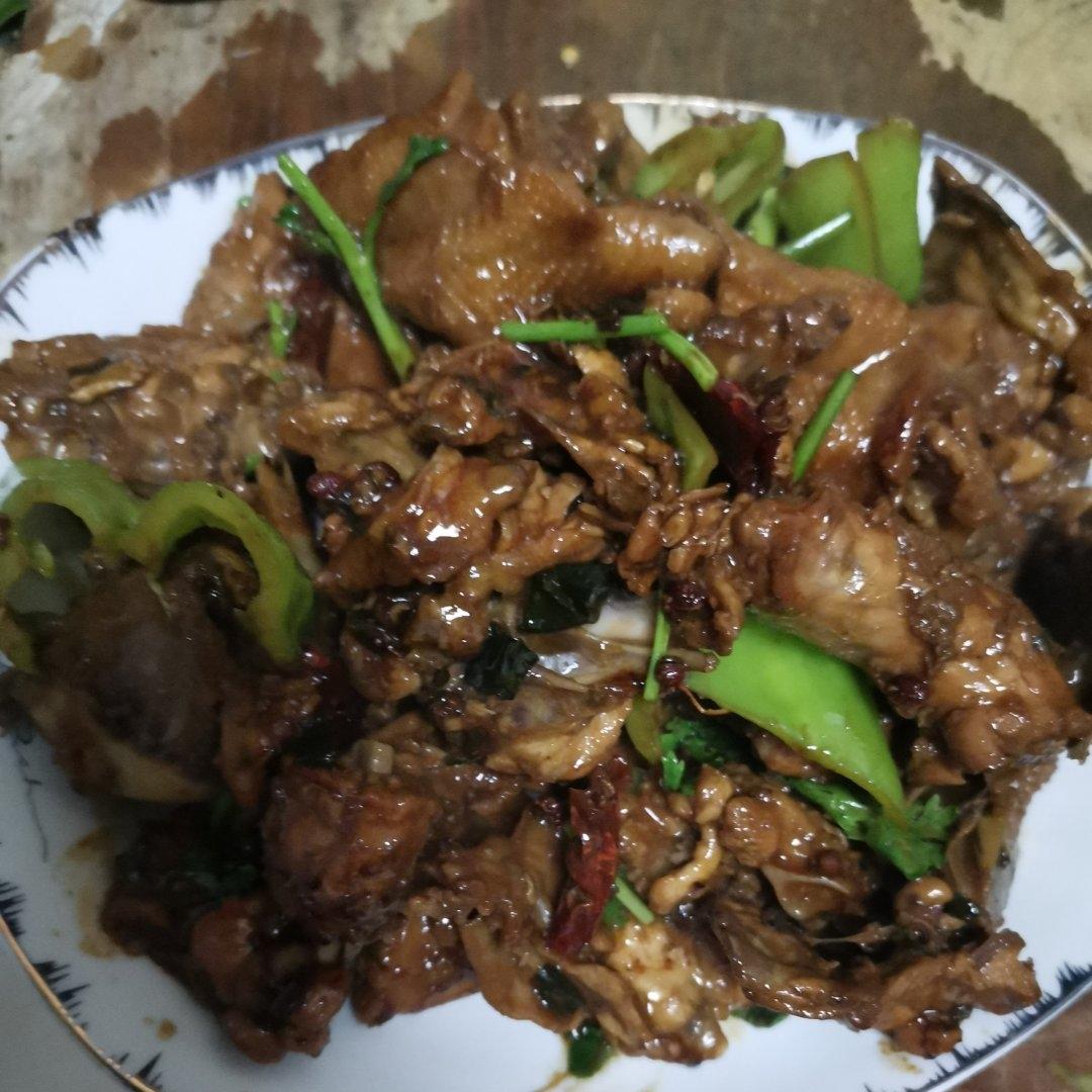 辣炒鸡背（鸡架）