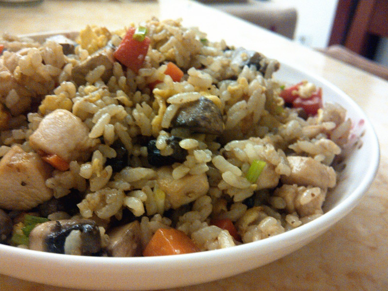 香菇胡萝卜蛋炒饭