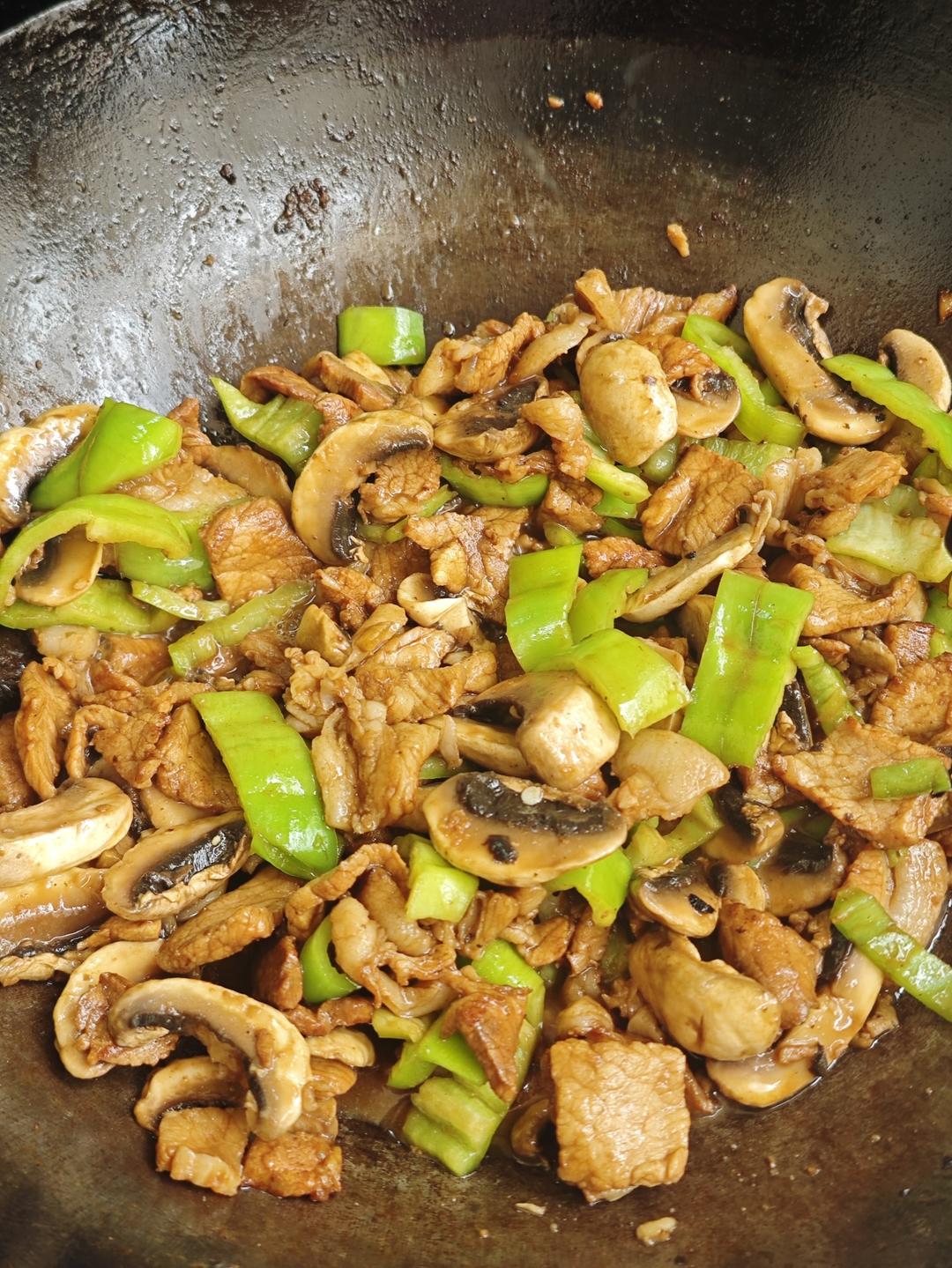 口蘑炒肉，下饭超无敌