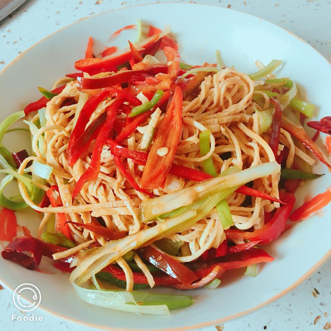炝拌豆腐丝