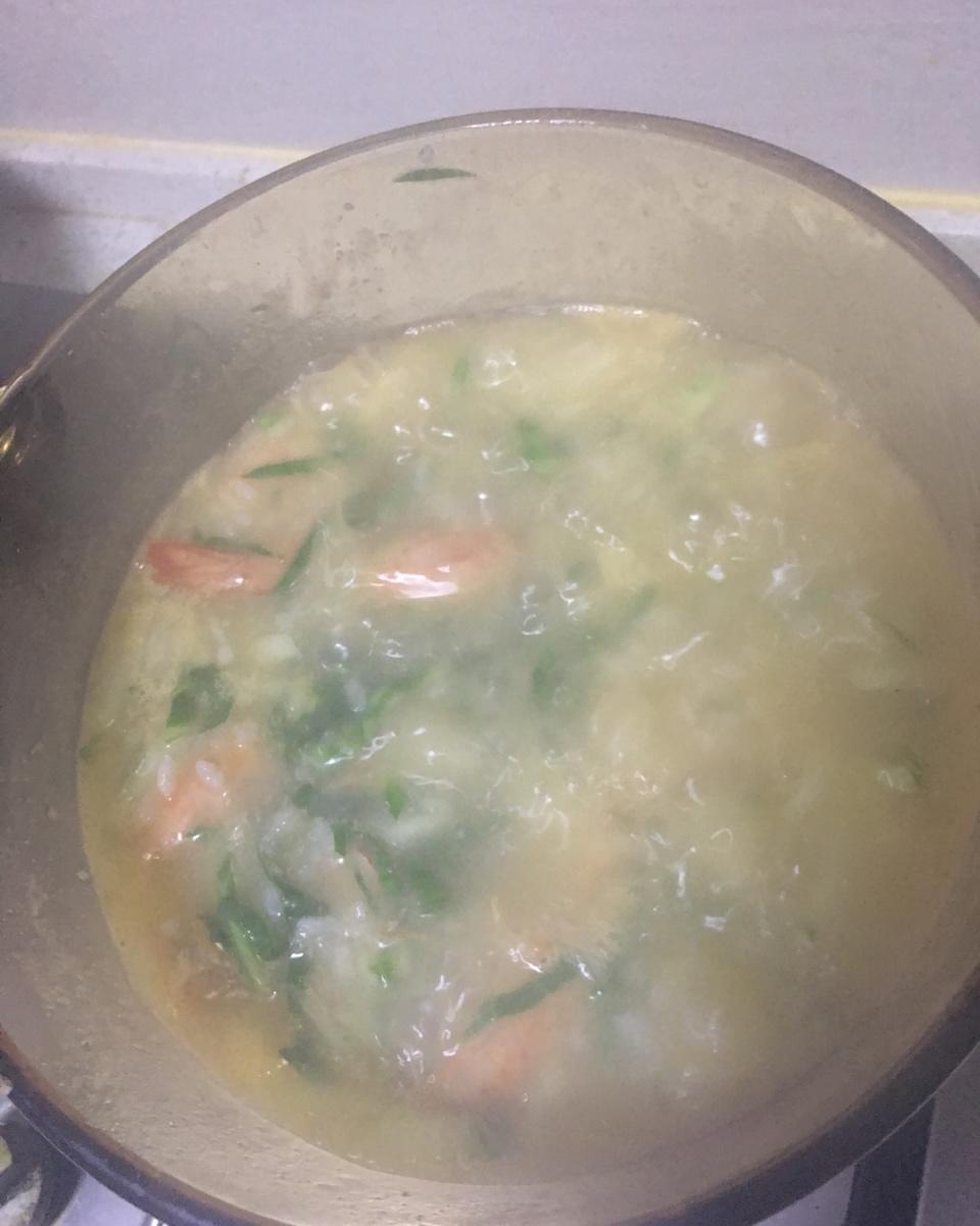 鲜虾砂锅粥