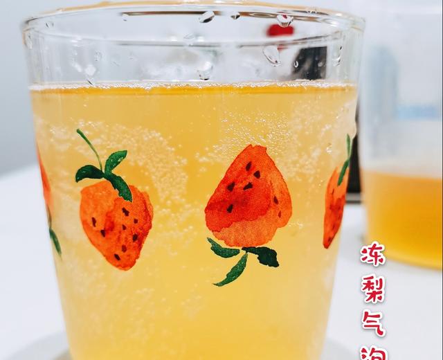 东北限定：🍐冻梨气泡水的做法