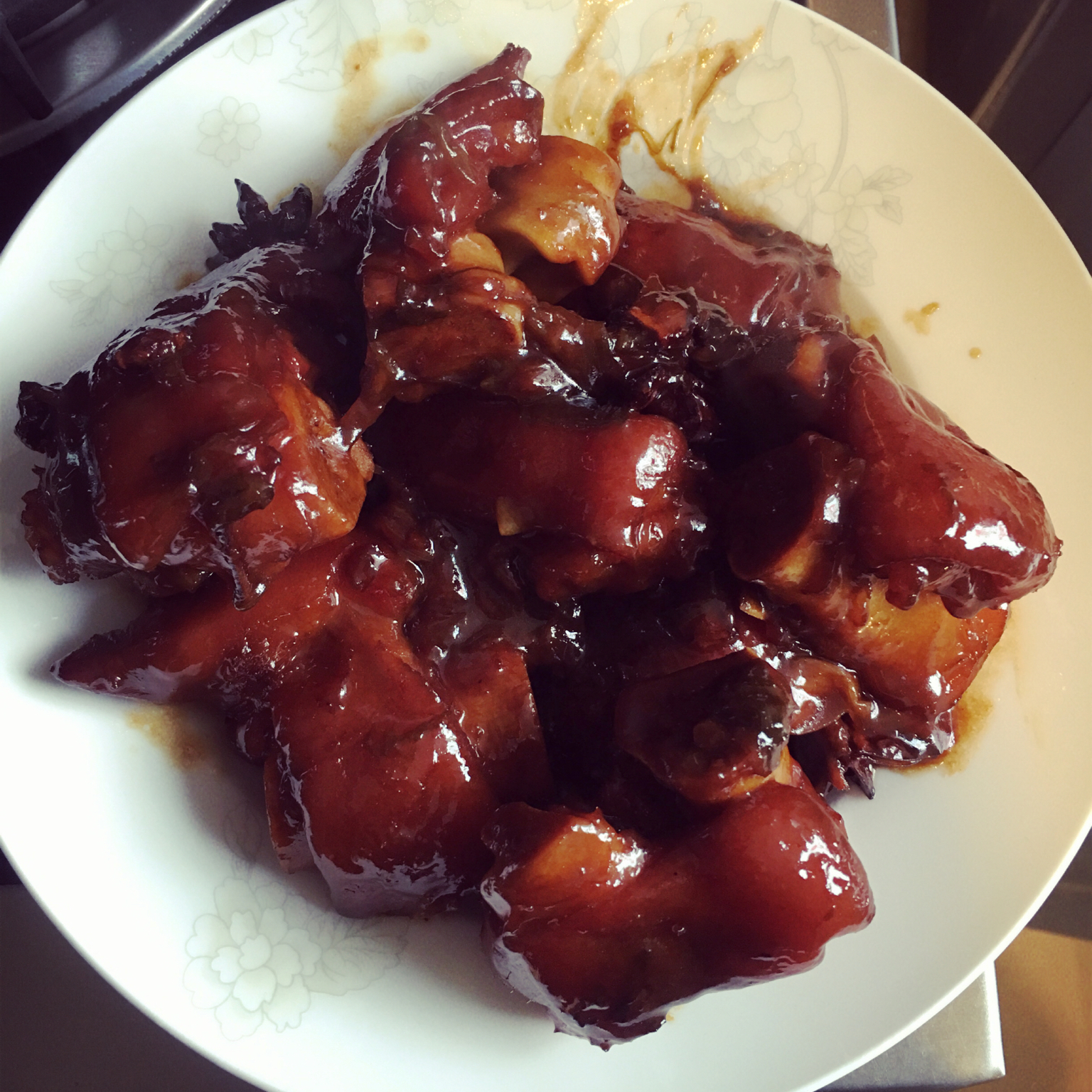 美味的家常菜：红烧猪蹄