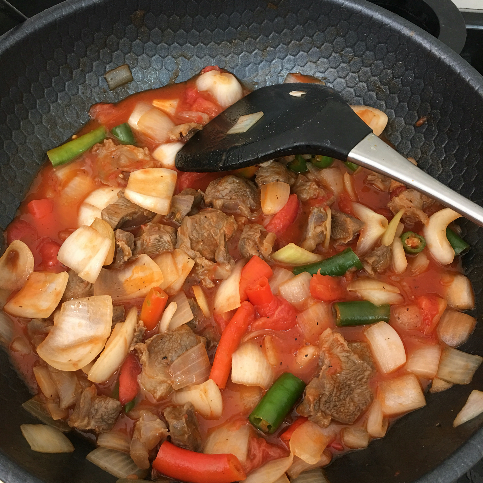 番茄土豆牛肉砂锅