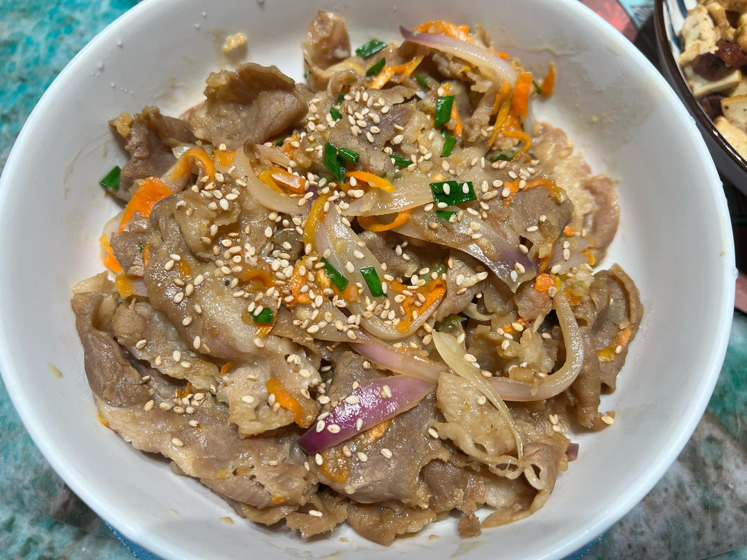 董洁的牛肉盖饭