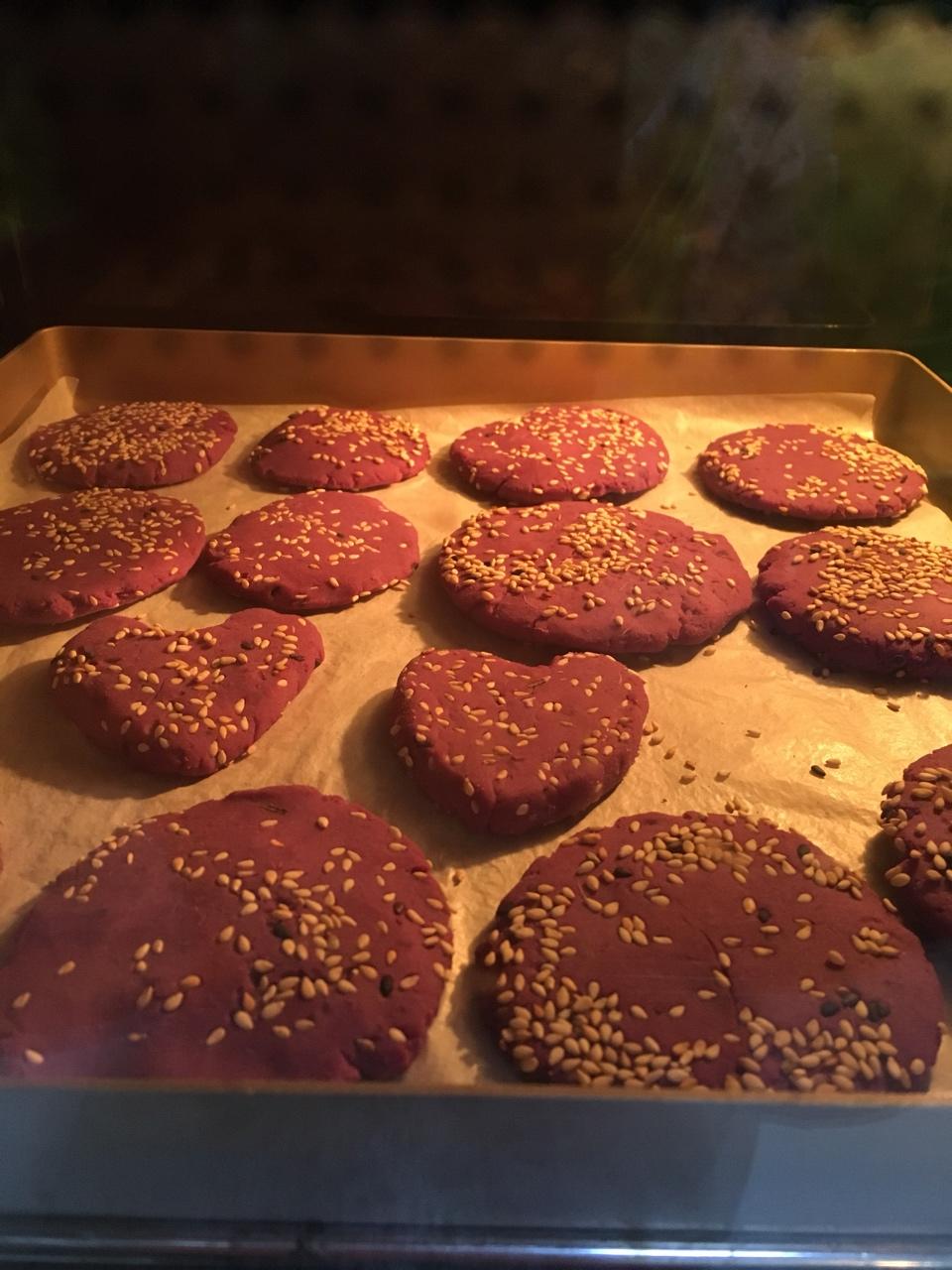 紫薯芝麻饼