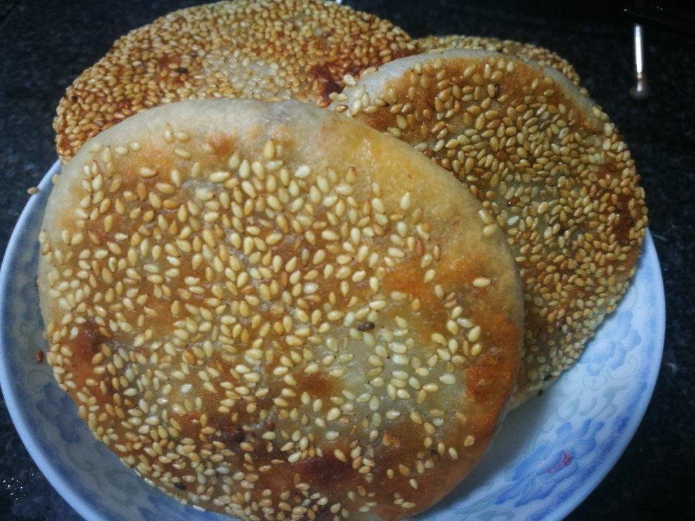 芝麻豆沙糯米饼 新手零失败 快手面食 软糯香甜 附细节视频详解