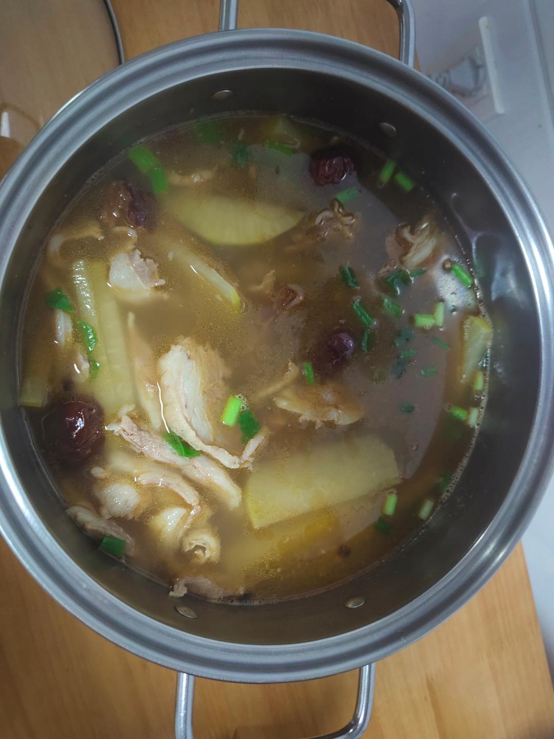 【火腿蹄片羊肉汤】