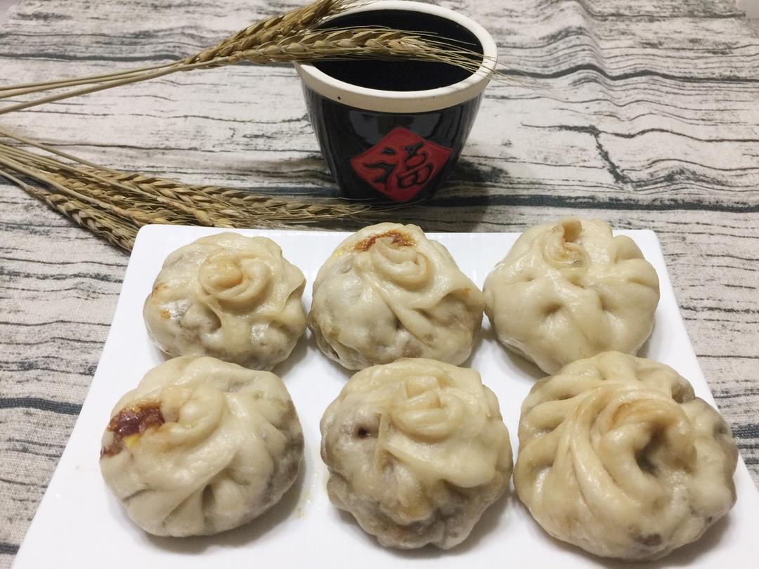 洋葱酱肉丁包子