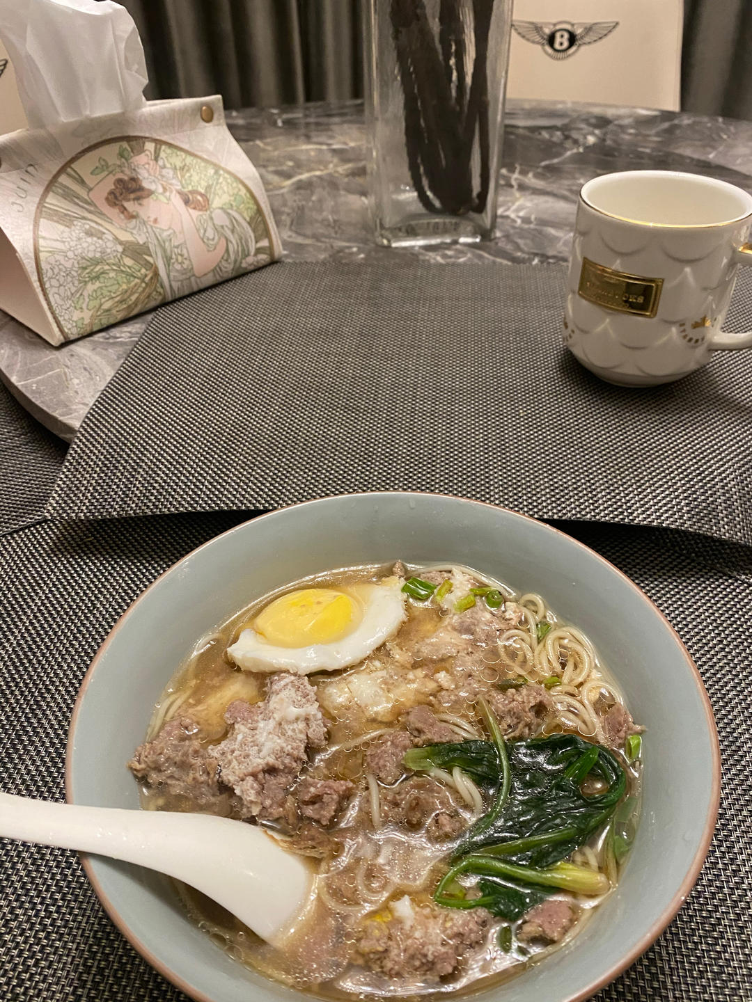 超简单的10分钟做好-热汤面