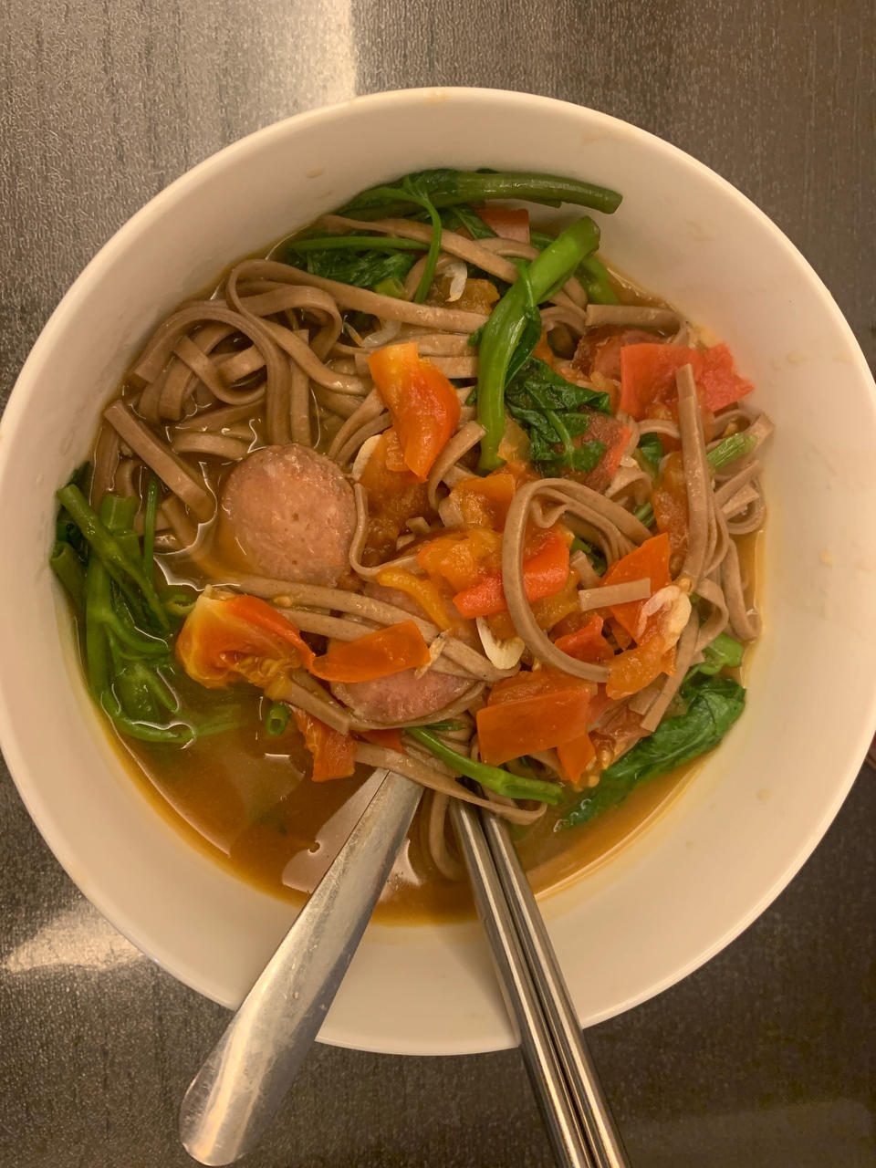 ㊙️酸酸辣辣巨过瘾，汤汁香浓的酸汤茄汁面