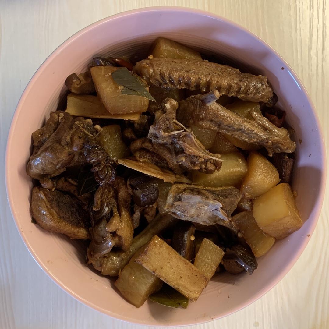 萝卜闷鸭