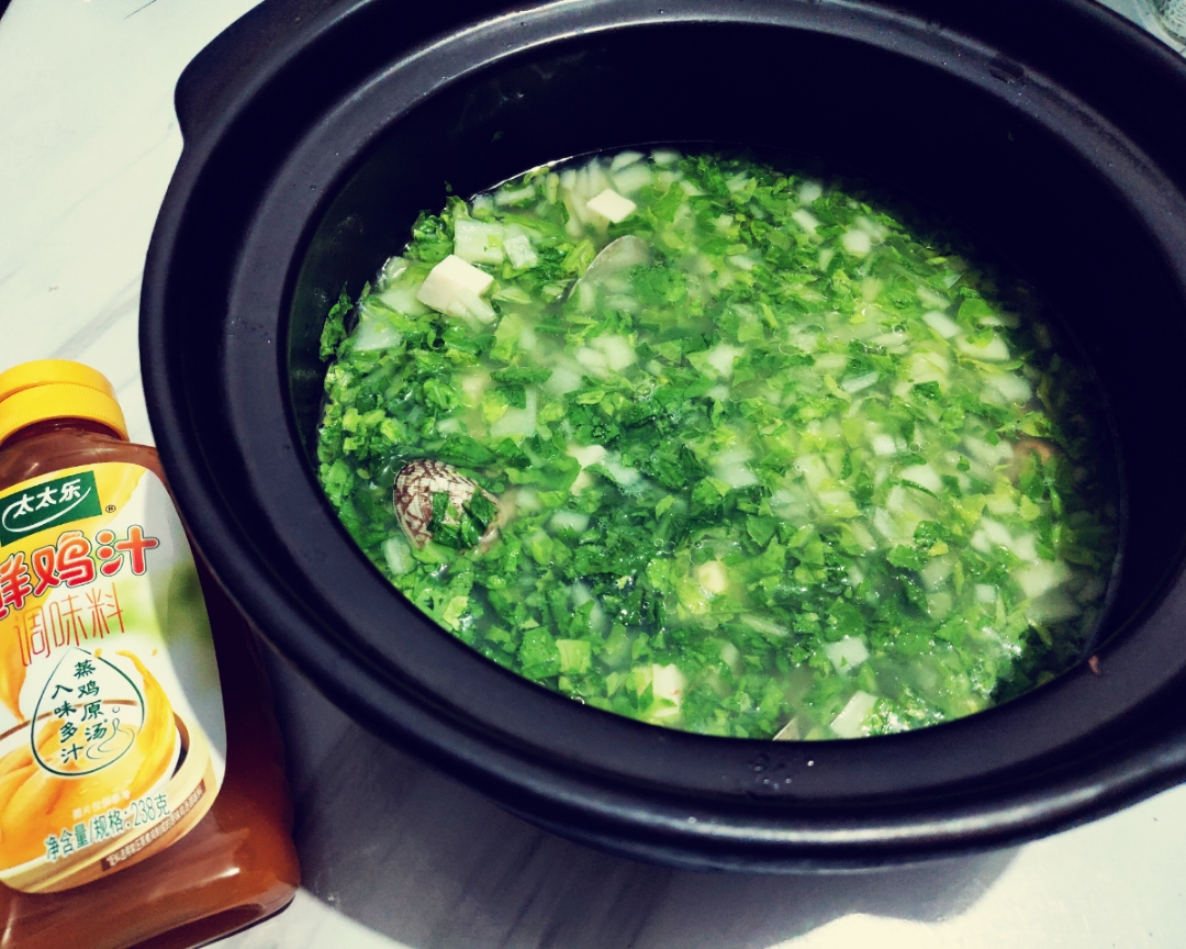 青菜豆腐花蛤鲜汤（太太乐鲜鸡汁快手菜）的做法