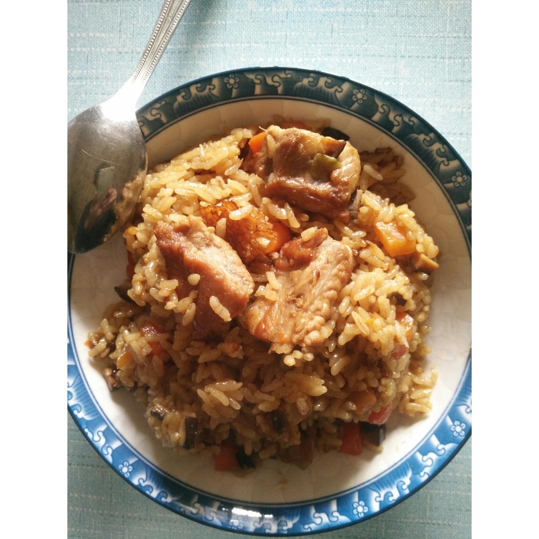 喷香排骨焖饭（爆好吃）