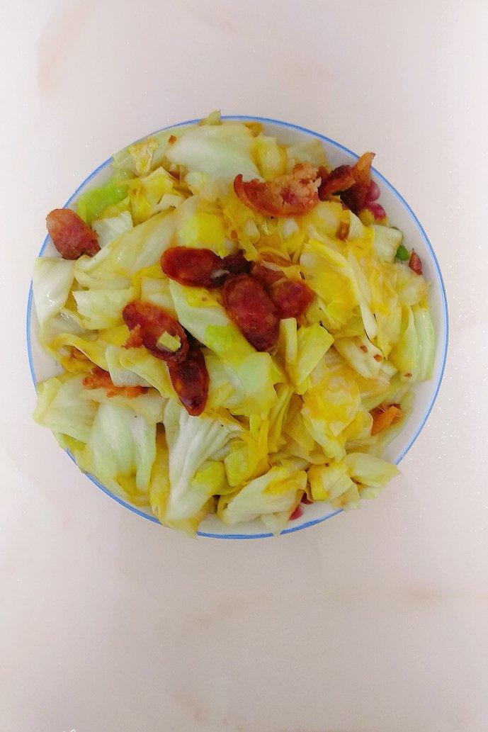 腊肠手撕包菜