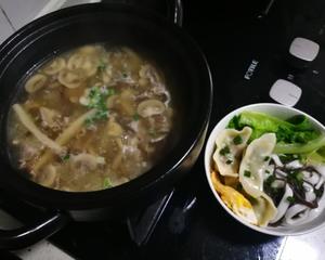 香菇肉片饺子汤粉(主食)的做法 步骤4