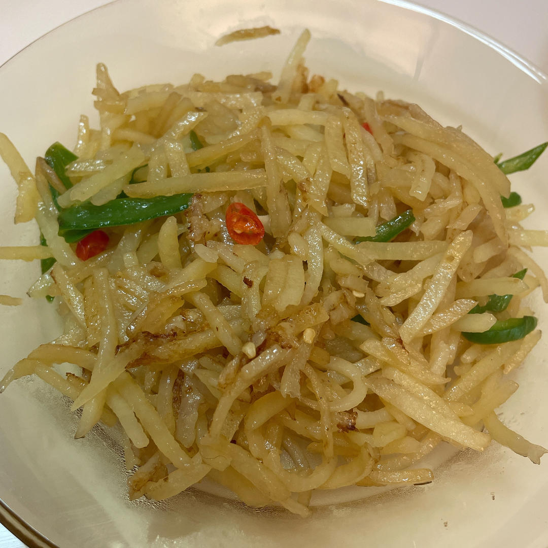 好吃又方便的青椒土豆丝，来喽！