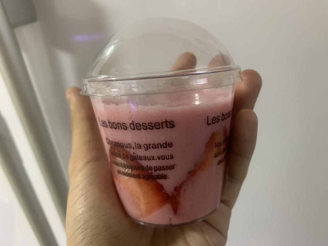 免烤草莓奶酪布丁杯