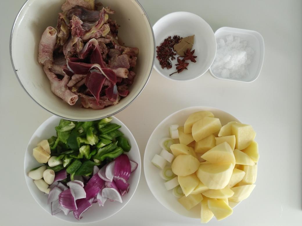 正宗沙湾大盘鸡