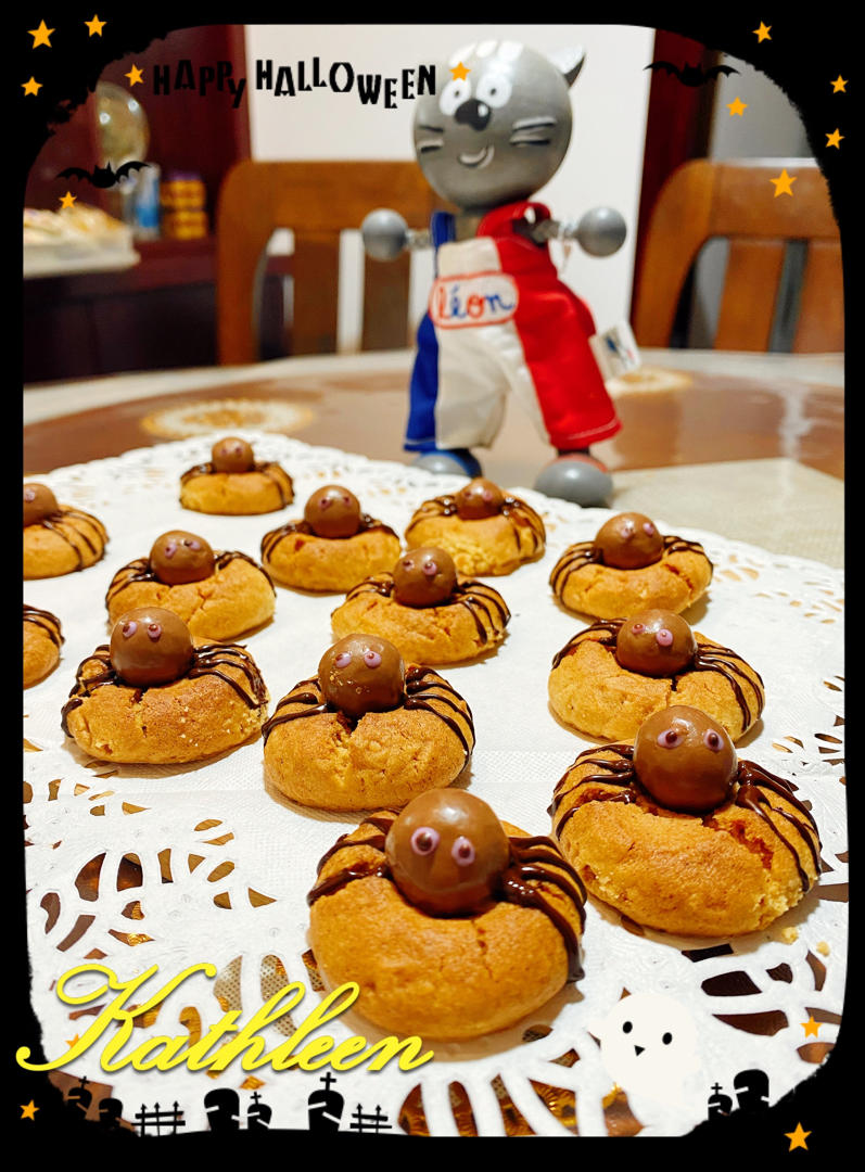 万圣节蜘蛛花生酱曲奇