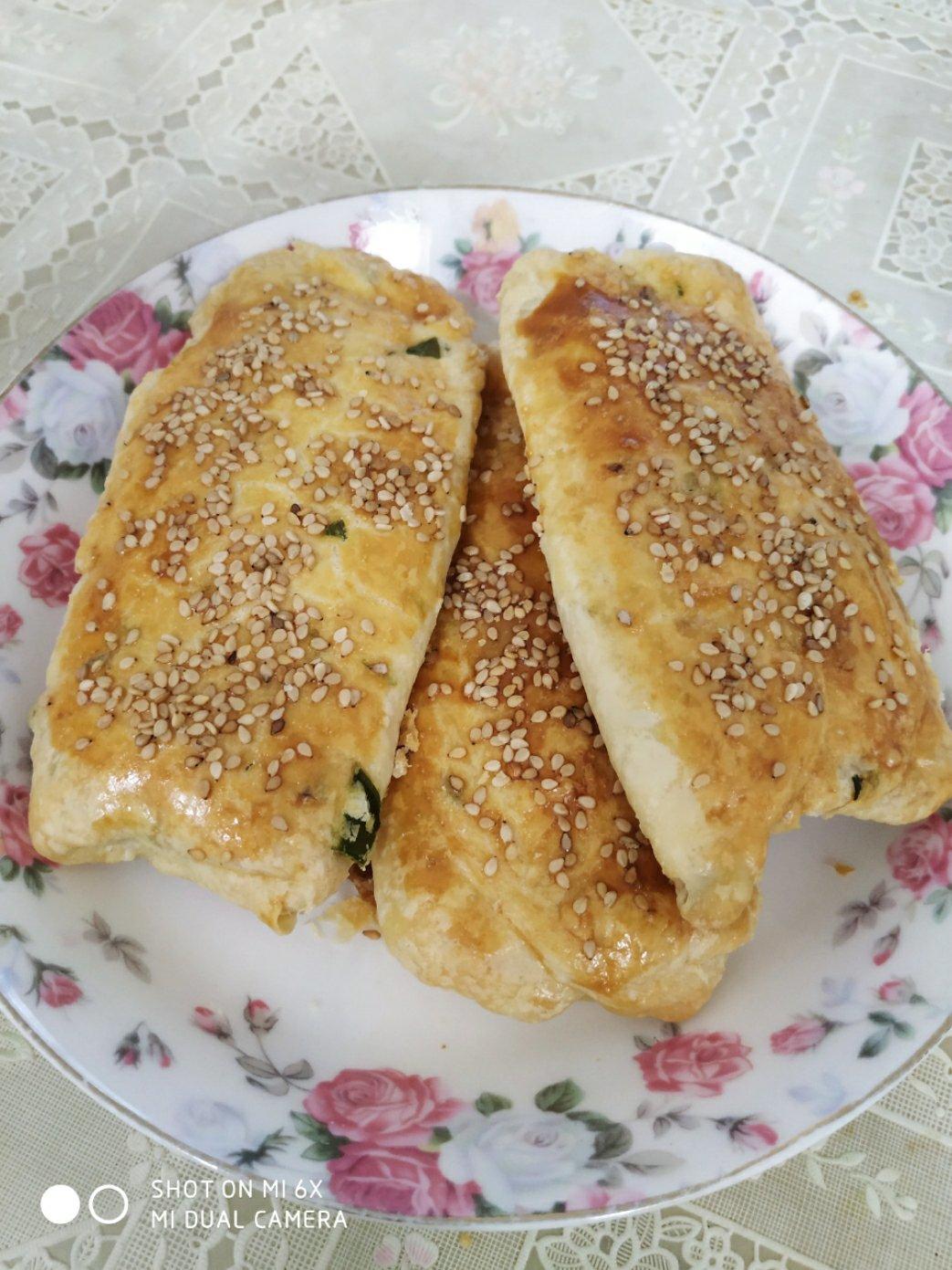 咸味牛舌饼~葱香芝麻小烧饼