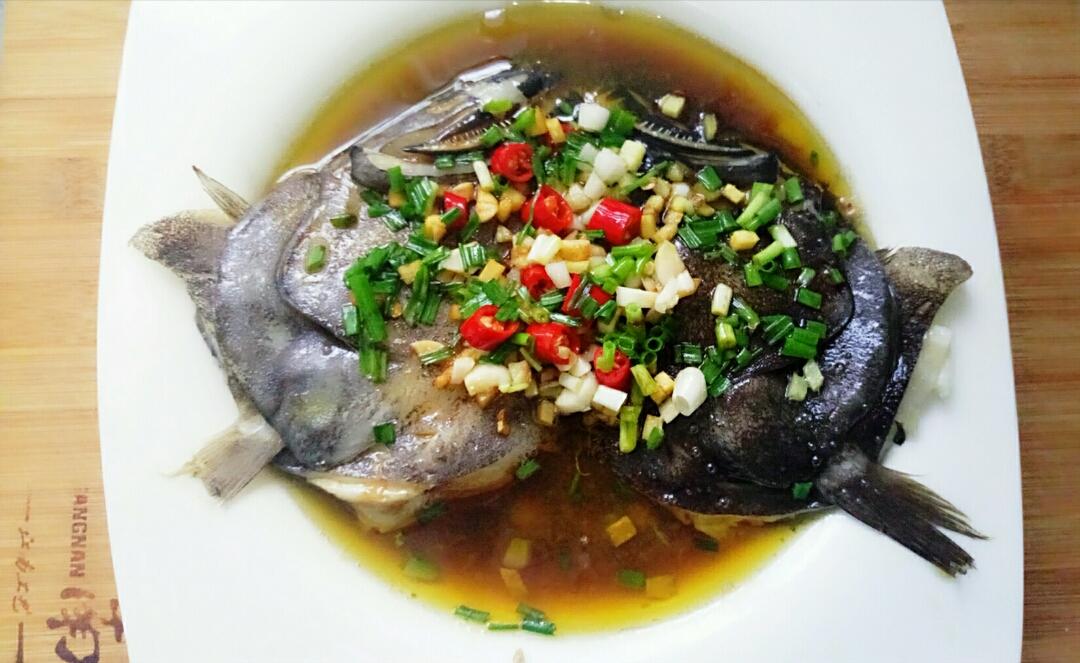 葱油鸦片鱼头